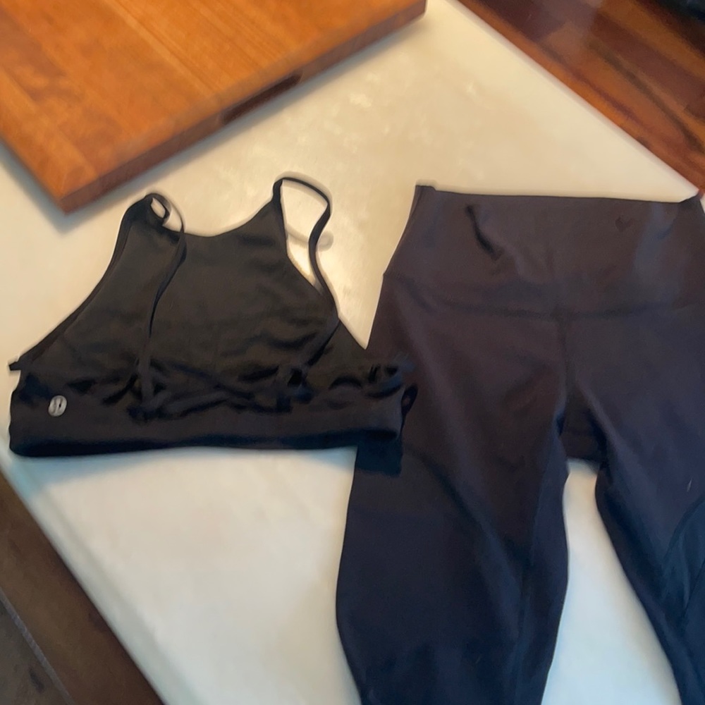 Lululemon top and leggings size 6